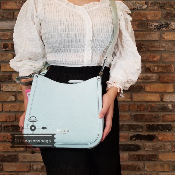 kate spade Handbags - Kate Spade MEDIUM Roulette Messenger Blue Glow